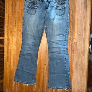 Aeropostale Women 11/12 Short Blue Denim Hailey Skinny Flare Pocket Zip Jeans